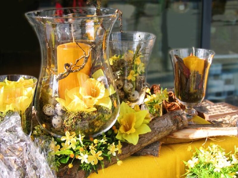 Yellow Floral Centerpiece — Festive