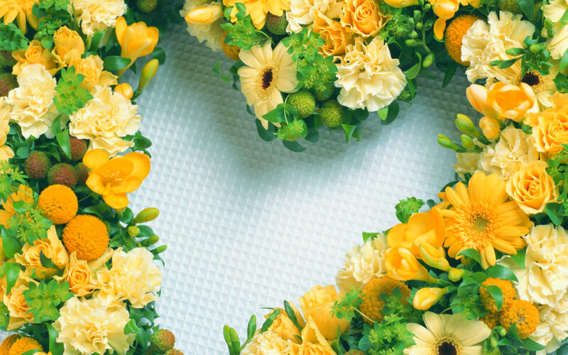 Yellow Flower Wreath — Calm, Photograph