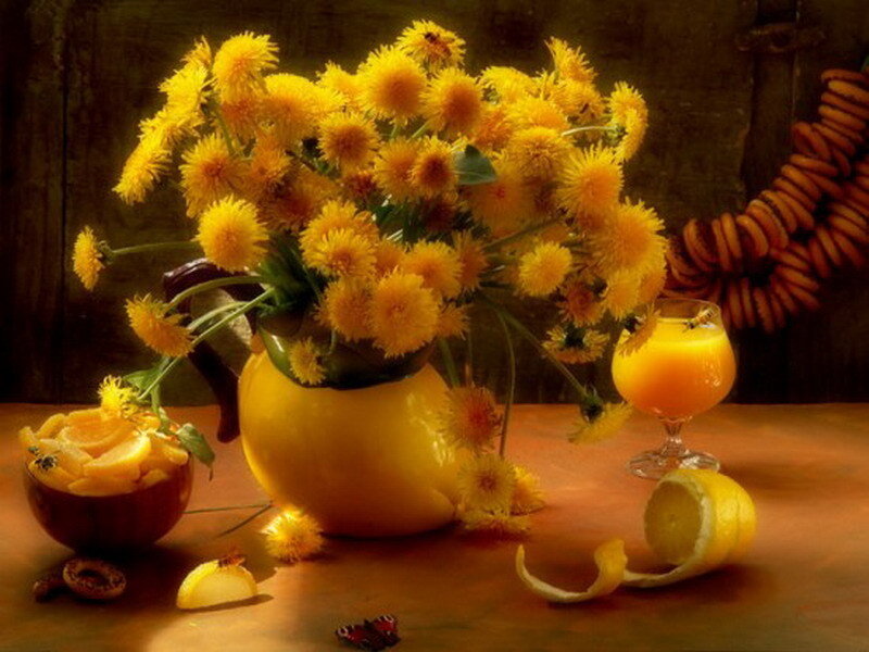 Yellow flowers and lemon juice