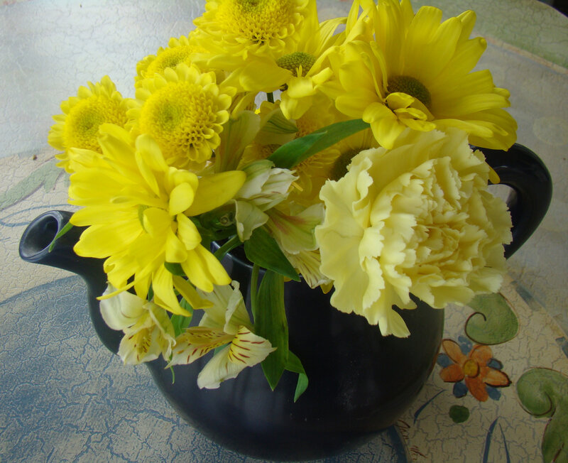 Yellow Flowers in a Vase — Calm, Photograph