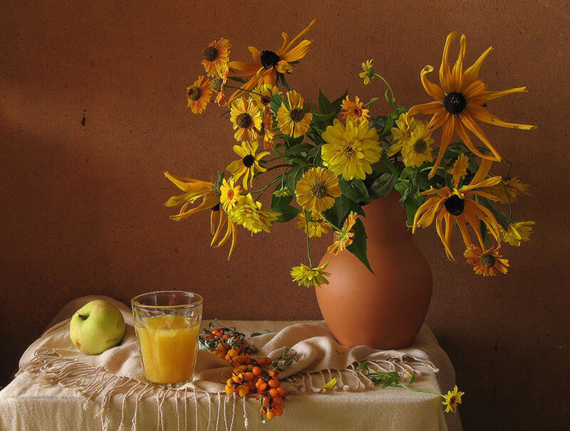 Yellow Flowers in Vase — Calm, Autumn