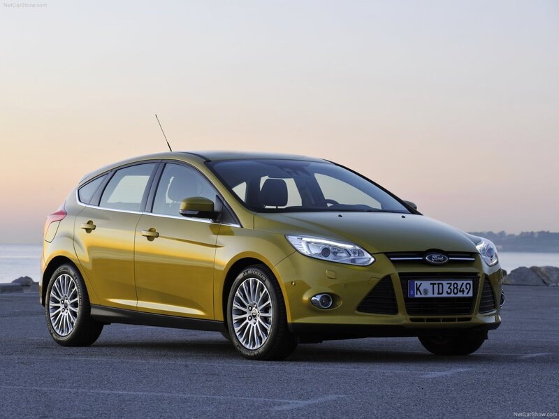 yellow ford focus hatchback