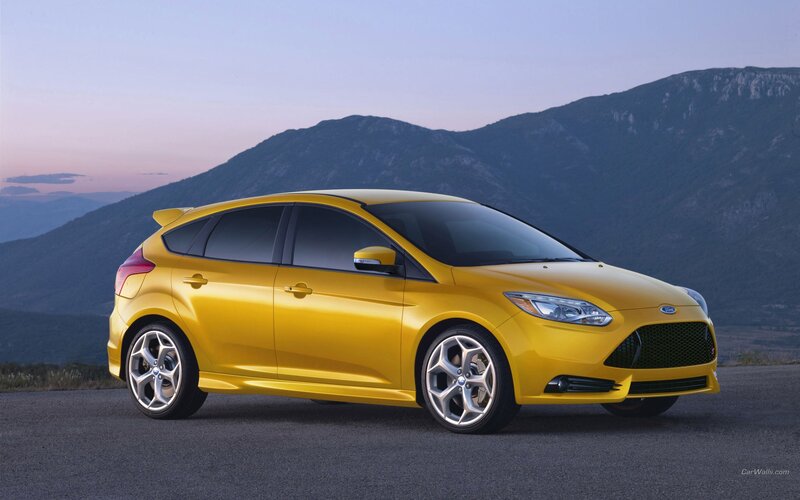yellow ford focus hatchback
