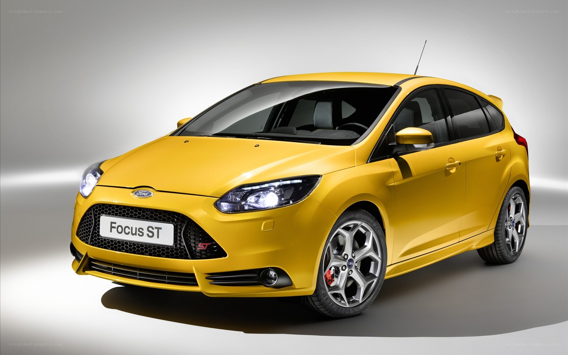 Yellow Ford Focus ST car