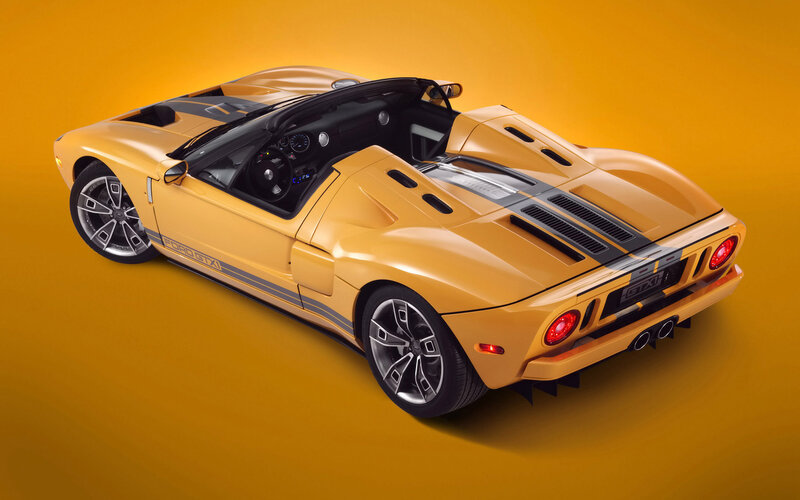 Yellow Ford GT Sports Car — Dramatic