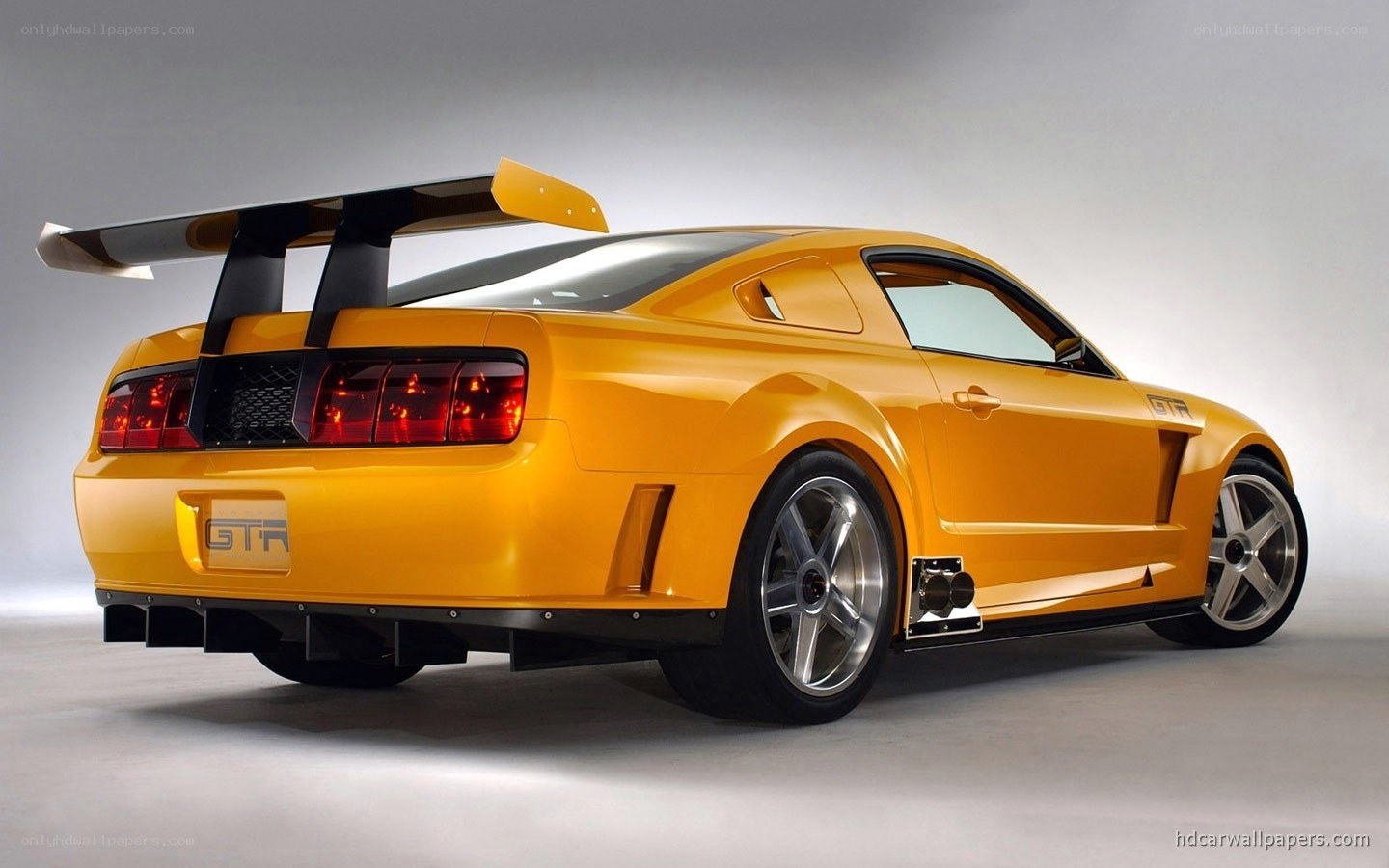 yellow ford mustang gtr