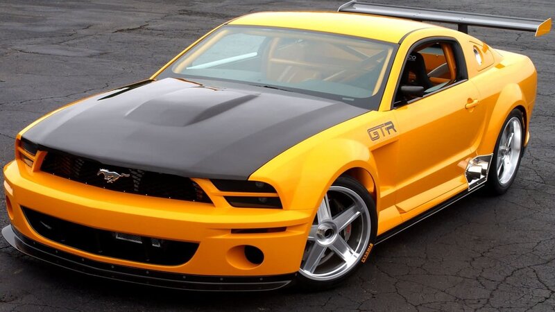 Yellow Ford Mustang GTR — Dynamic, Photograph