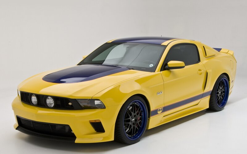Yellow Ford Mustang with blue accents