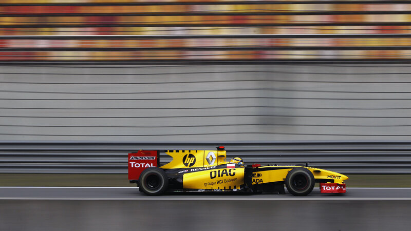 Yellow Formula One Car — Dynamic, Photograph, Driver