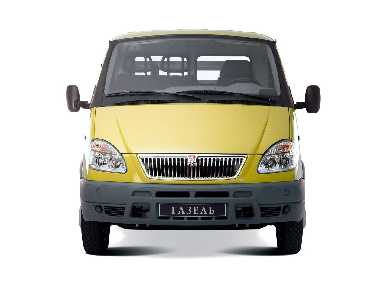 Yellow GAZELLE van front view