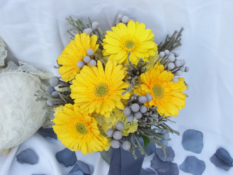 Yellow Gerbera Daisy Bouquet — Calm