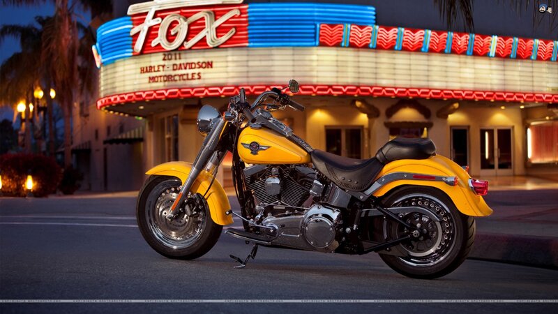 Yellow Harley-davidson Motorcycle — Dramatic, Night