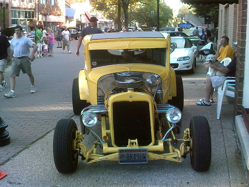 Yellow Hot Rod Car — Lively