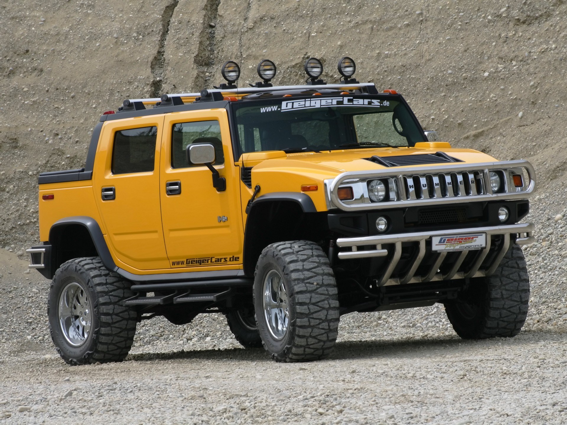 Yellow Hummer H2 pickup