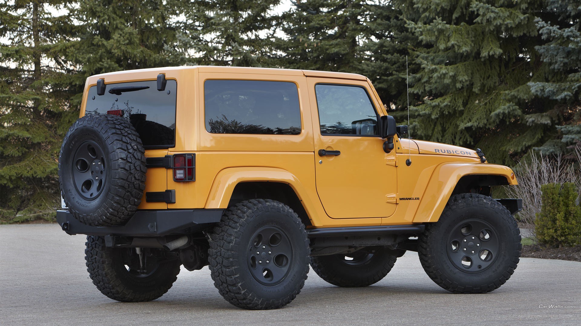 Yellow Jeep Wrangler Rubicon
