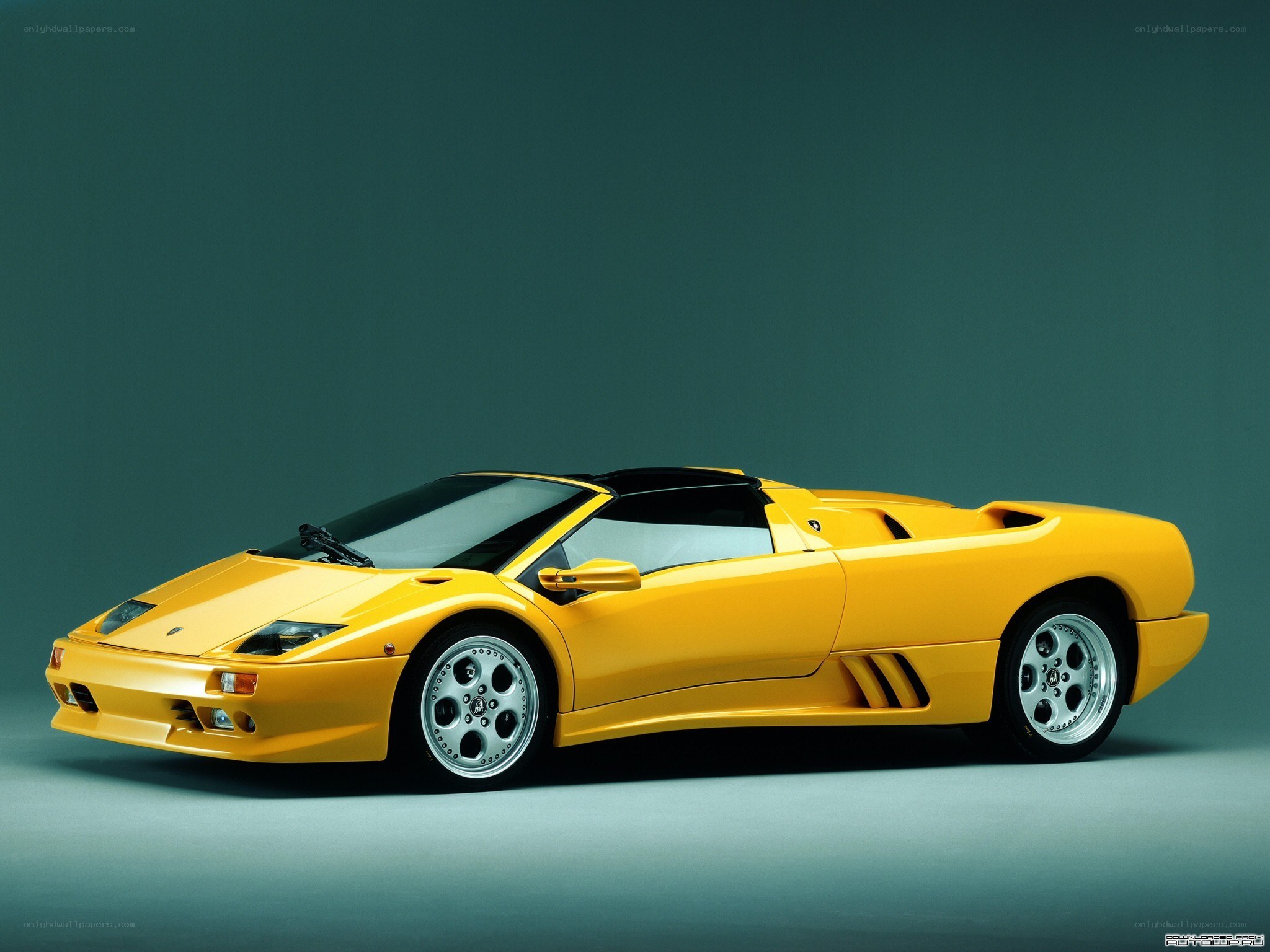 yellow Lamborghini Diablo roadster