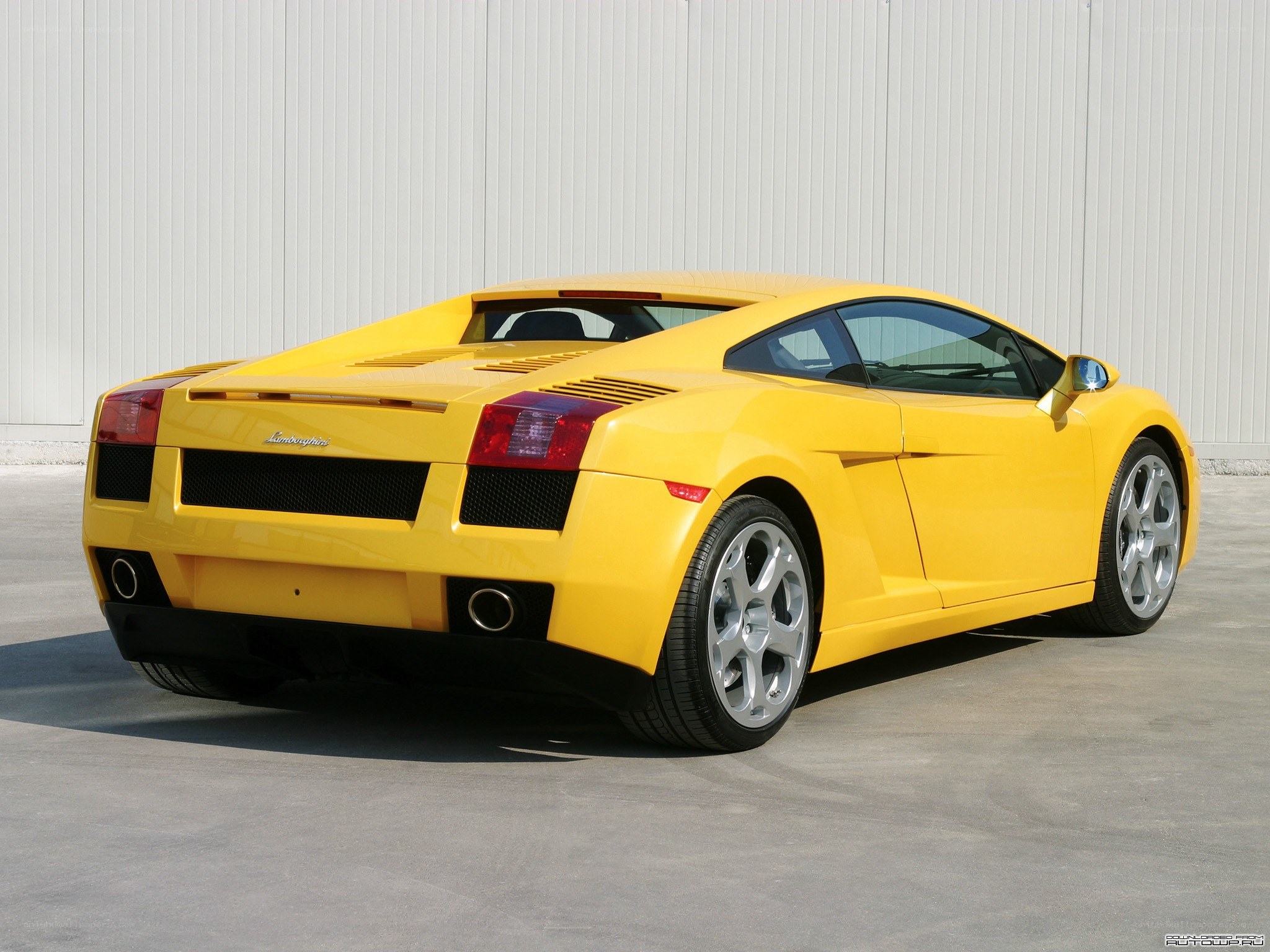 Yellow Lamborghini Gallardo