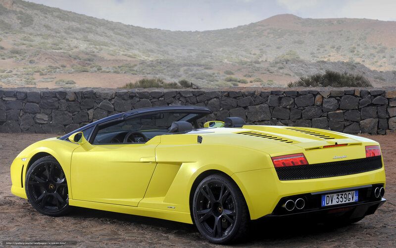 Yellow Lamborghini Gallardo Spyder