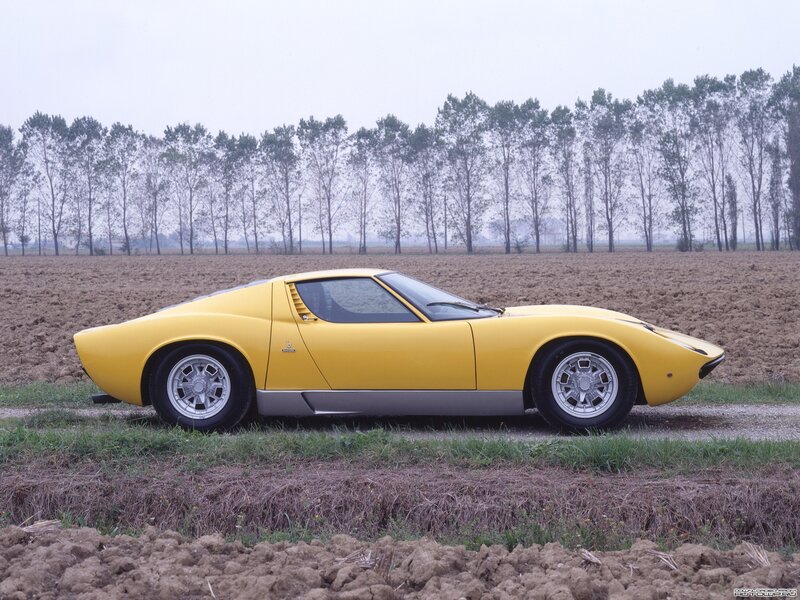Yellow Lamborghini Miura