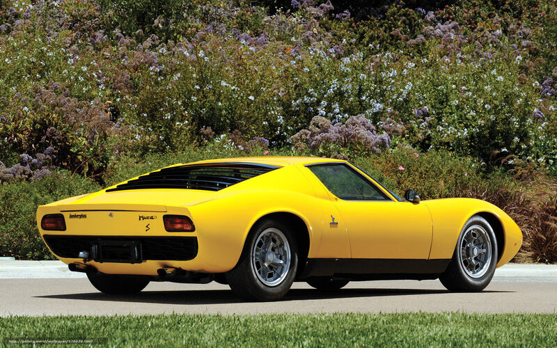 Yellow Lamborghini Miura