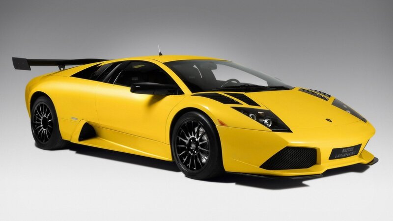 yellow lamborghini sports car