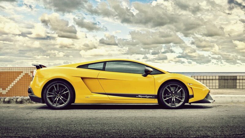yellow lamborghini sports car