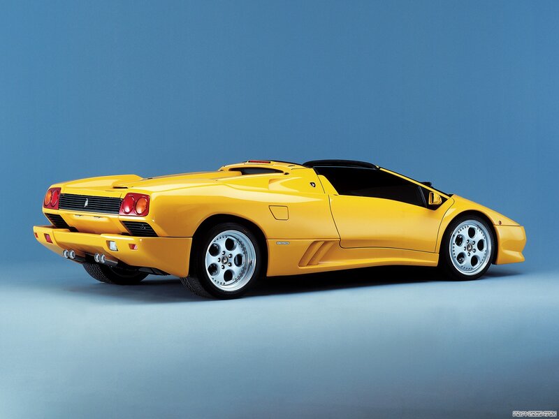 yellow lamborghini sports car