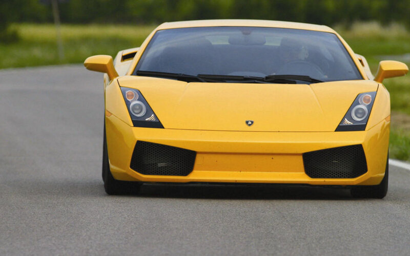 yellow lamborghini sports car