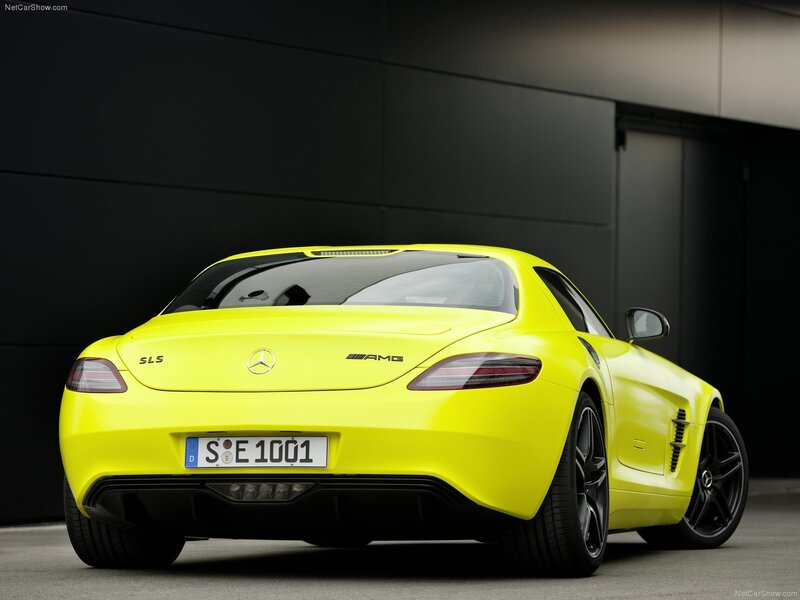 Yellow Mercedes-amg Sls — Dramatic, Photograph