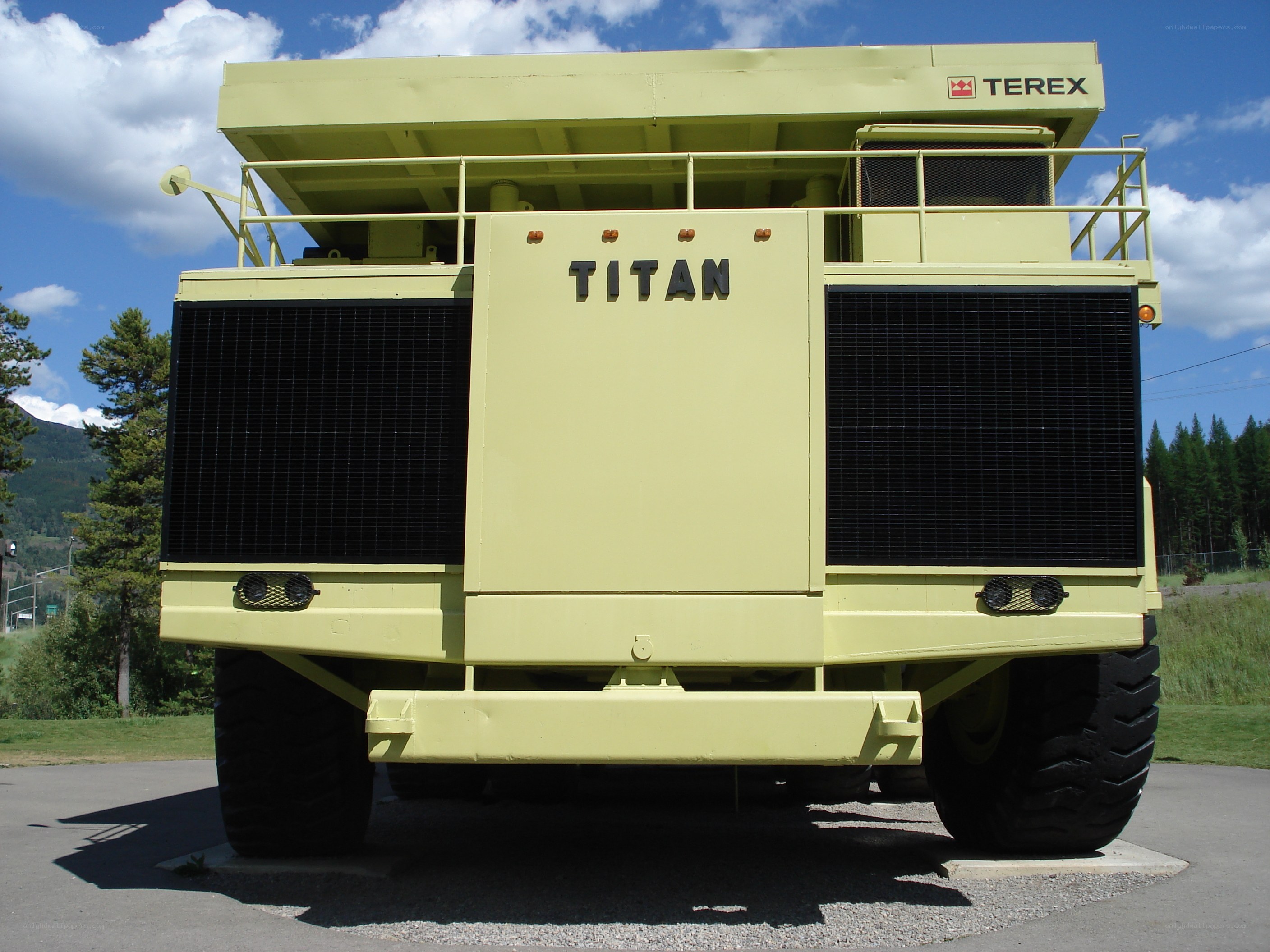 Yellow mining truck Titan