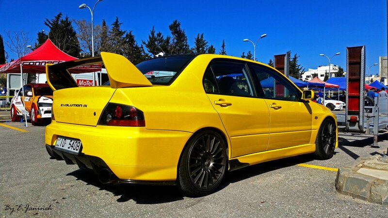 Yellow Mitsubishi Evolution IX