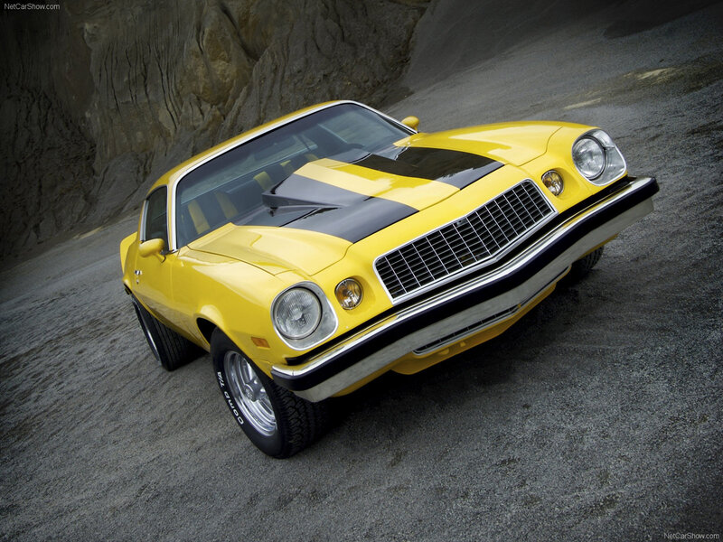 Yellow Muscle Car — Dramatic, Photograph, Road