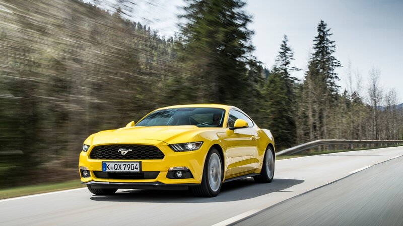 Yellow Mustang Car — Dynamic