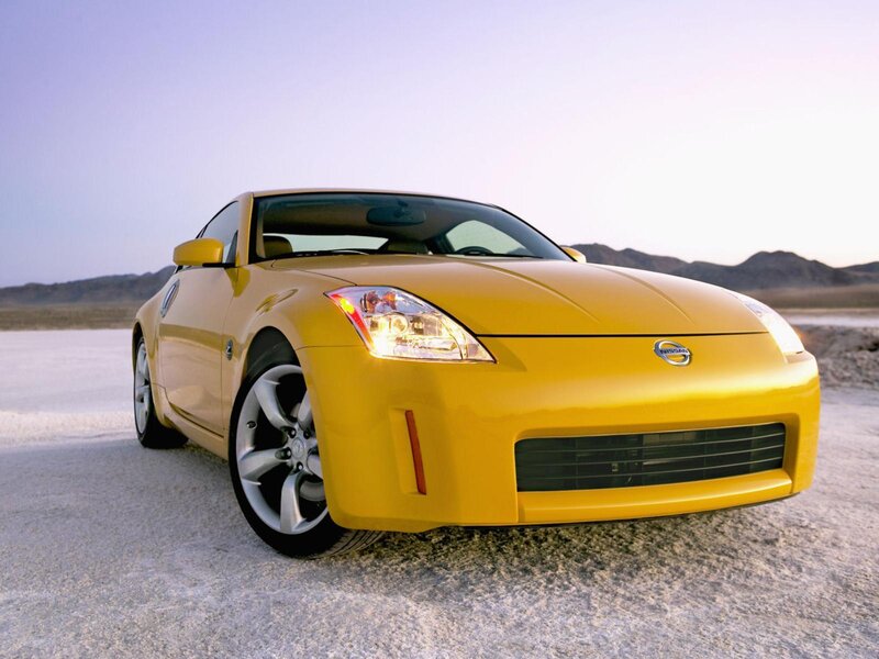 Yellow Nissan 350Z in desert