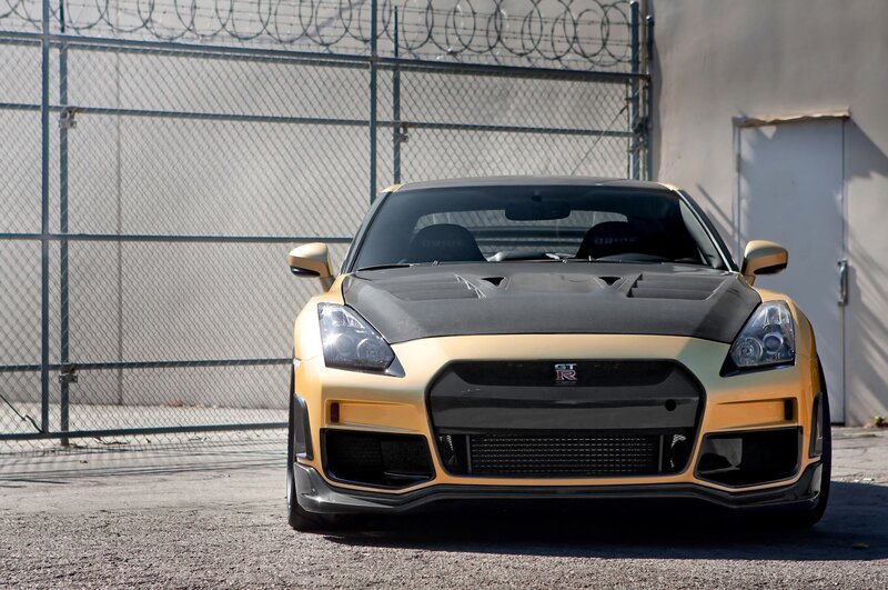 yellow nissan gt-r sports car