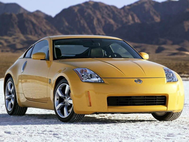 Yellow Nissan Z sports car