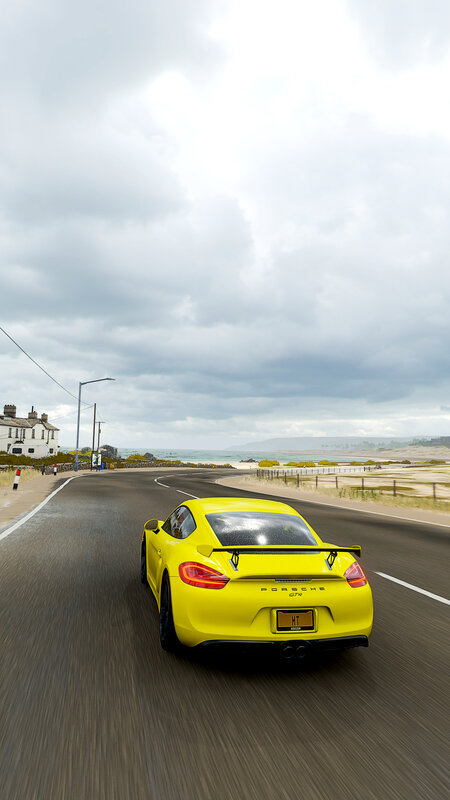 Yellow Porsche Cayman — Dynamic