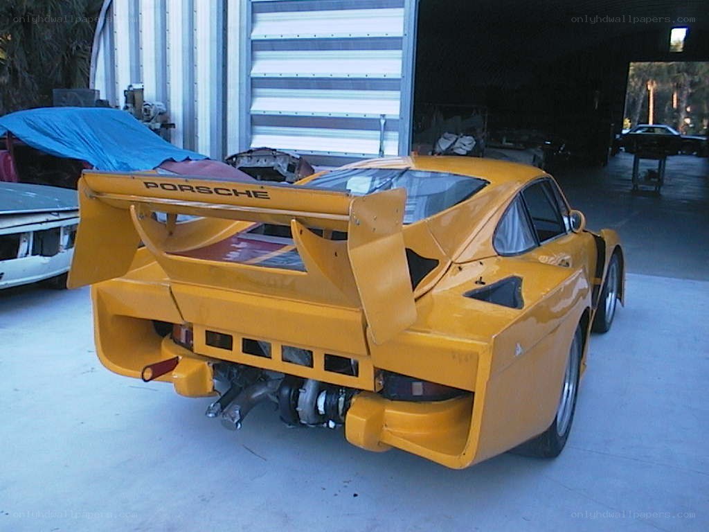 Yellow Porsche race car