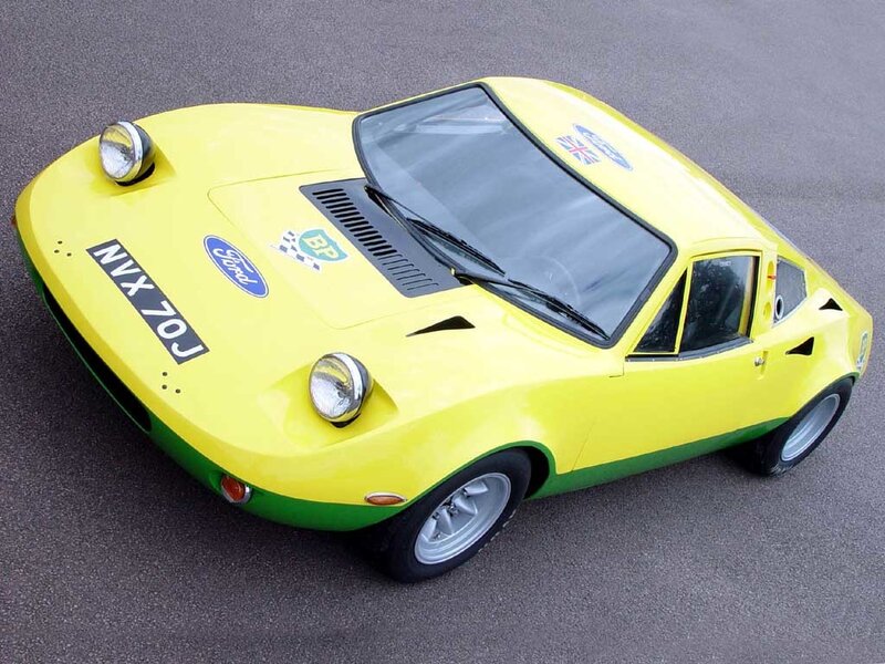 Yellow Race Car — Static
