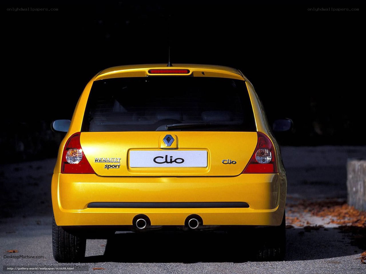 yellow renault clio sport