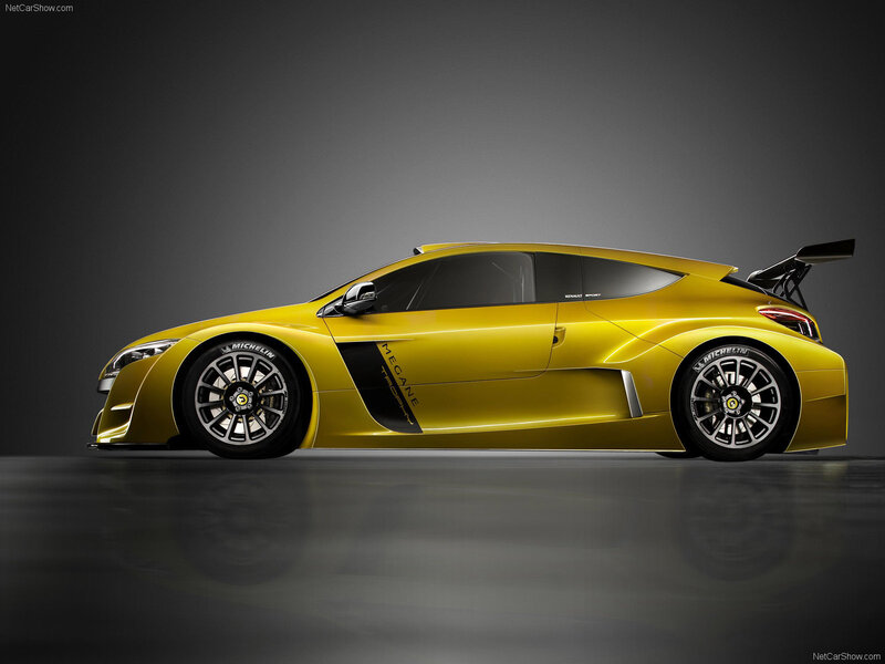 Yellow Renault Mégane Trophy