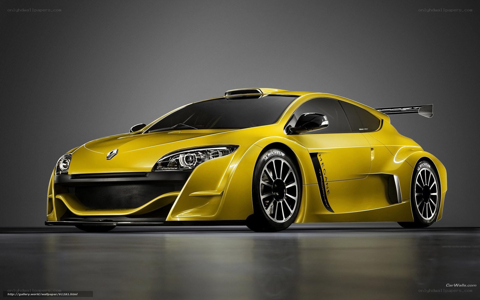 Yellow Renault Mégane Trophy