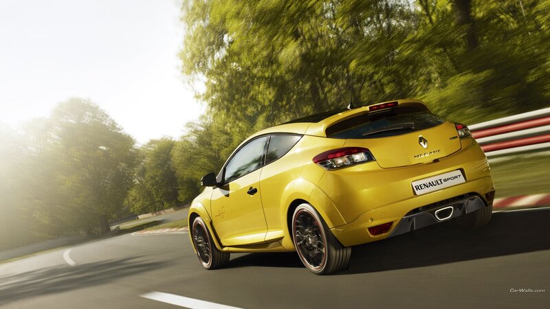 Yellow Renault Megane — Dynamic, Afternoon