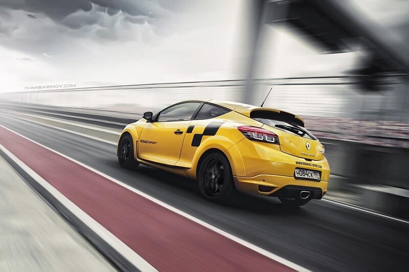 yellow renault sport on racetrack
