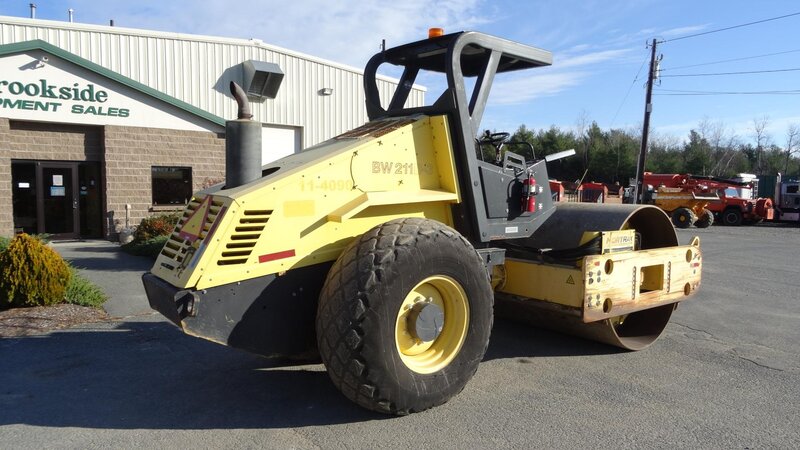 Yellow Road Roller — Neutral, Afternoon, Photograph
