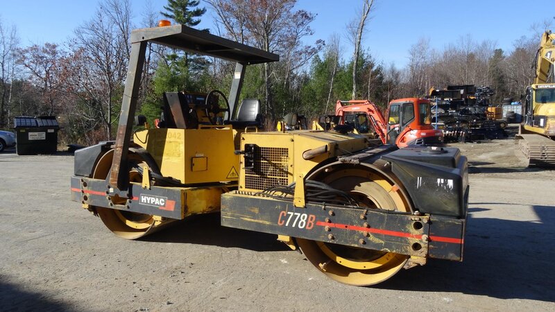 Yellow Road Roller — Outdoor, Autumn