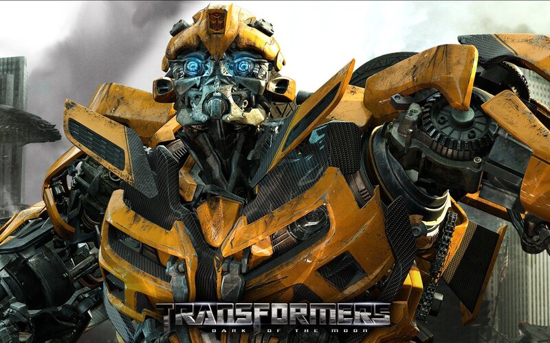Yellow Robot Character — Dramatic, 3d Render