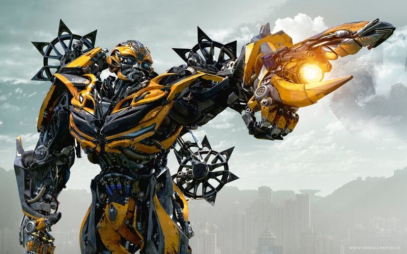 Yellow Robot Transformer — Dramatic, Digital Art, City Skyline