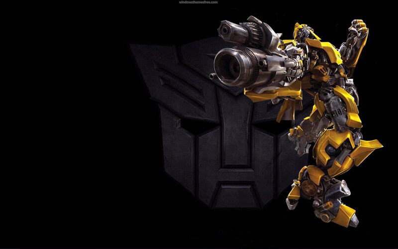 Yellow Robot with Weapon — Black