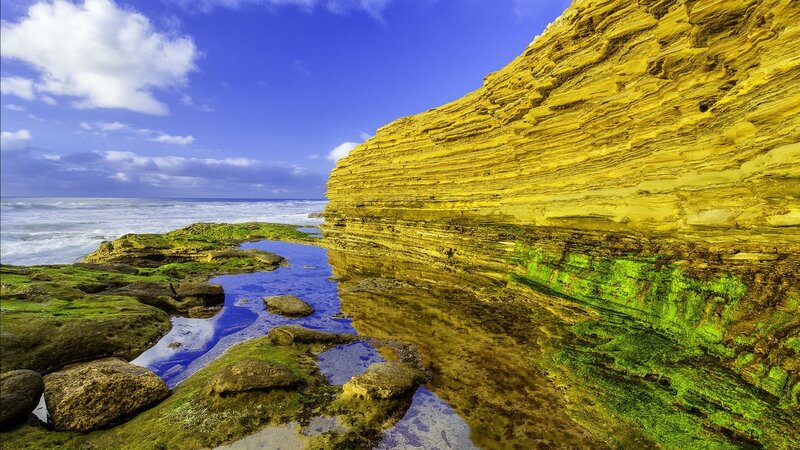 Yellow Rock Cliff